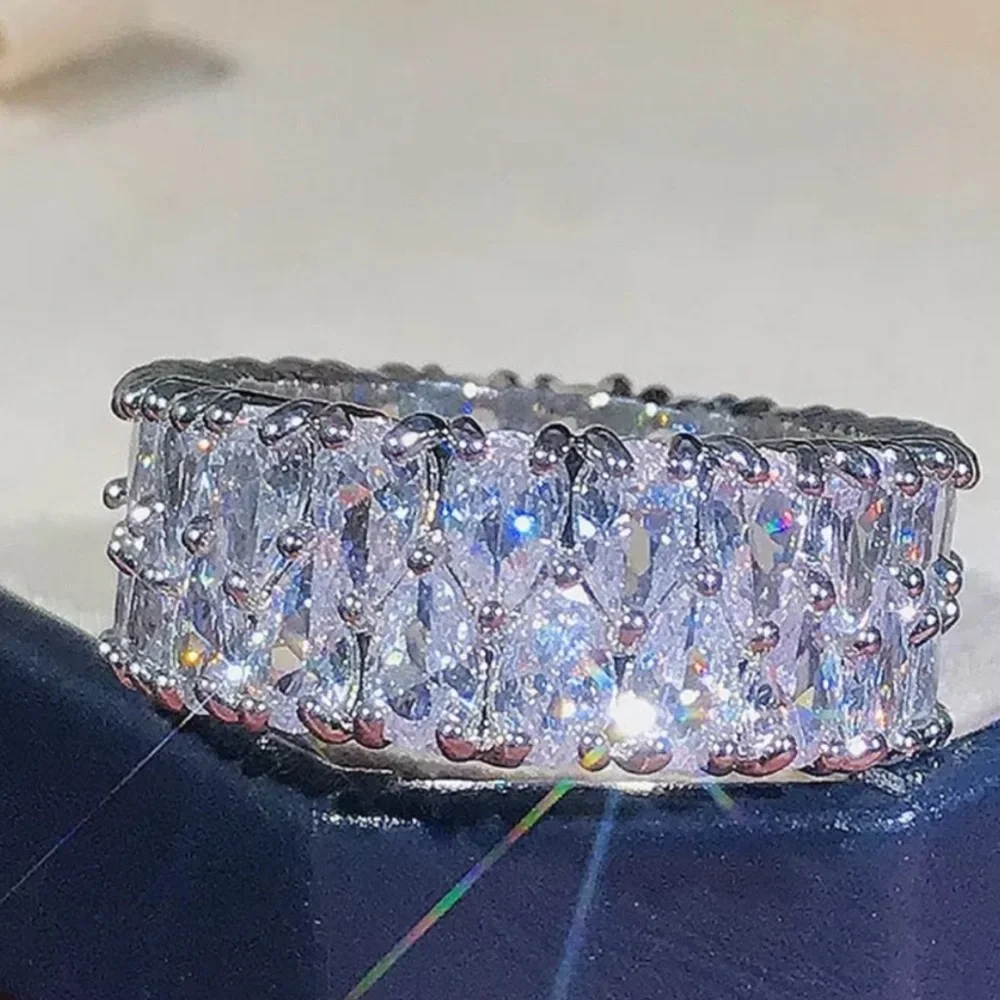 NEW 925 STERLING SILVER ETERNITY ENGAGEMENT DIAMOND RING, CUTE RING, SHINY RING. - Picture 4 of 6